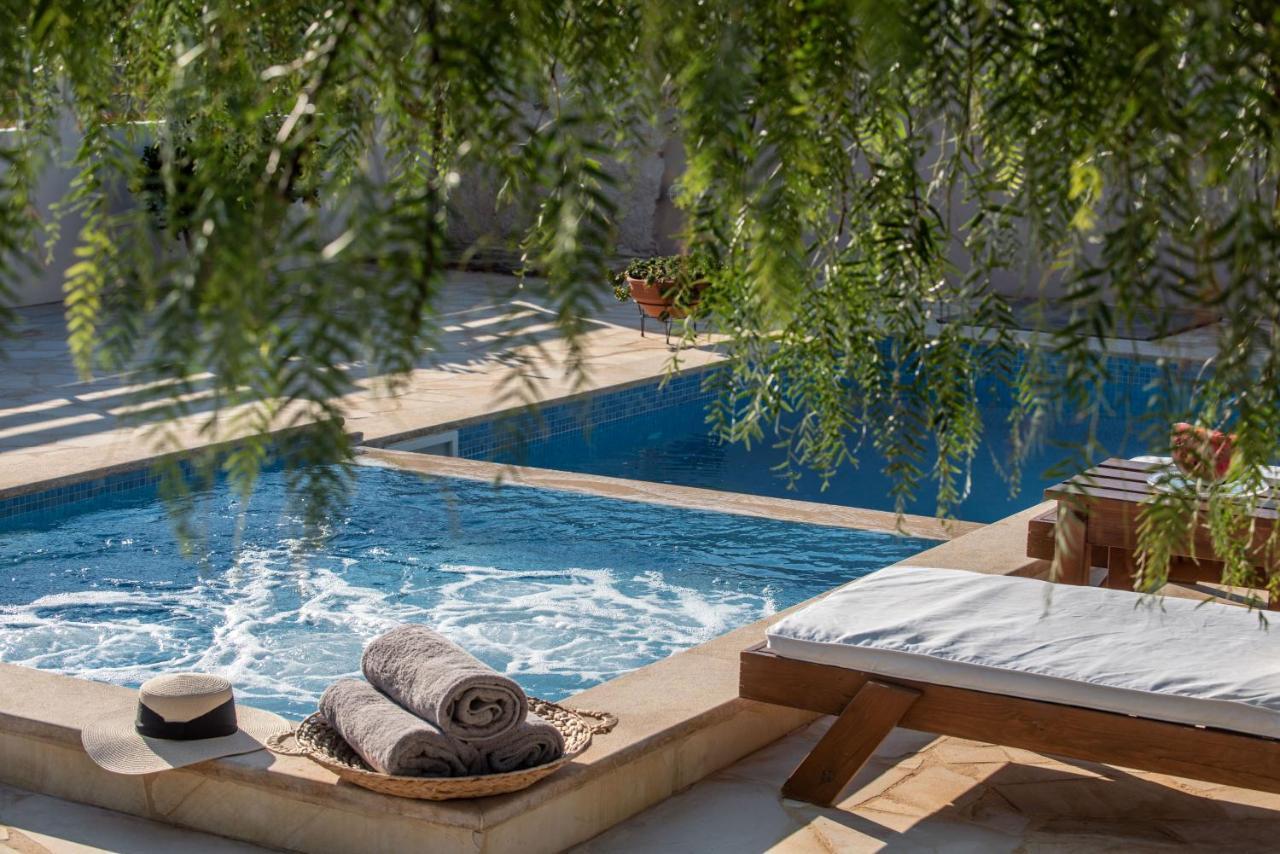 Filothei Beach House With Pool Kalamaki  Exterior photo